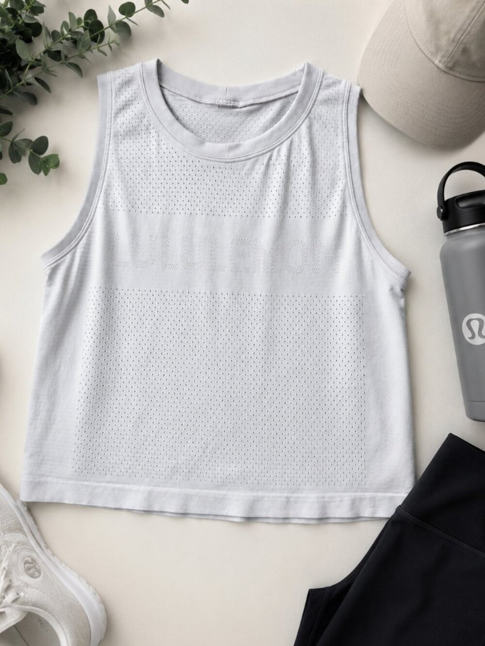 Lululemon Breeze By Muscle Crop Tank Grey Mesh Breathable Workout Top Size 4